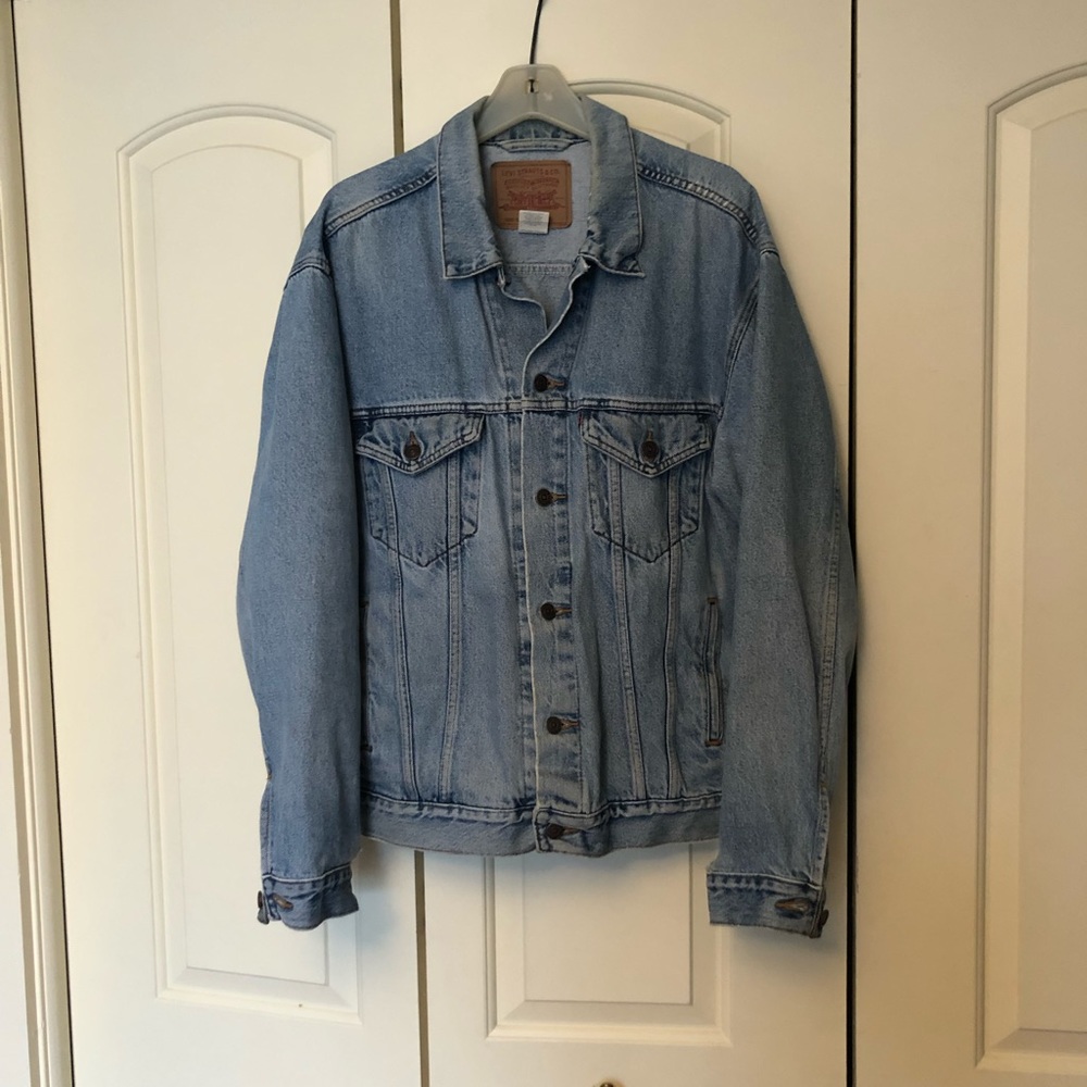 Levi’s relaxed fit trucker jacket